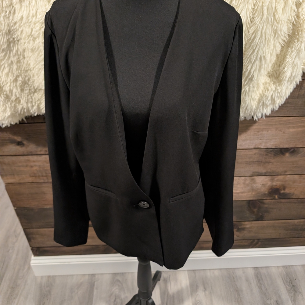 Laundry by Design Classic Black Blazer